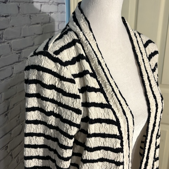 NWOT ANTHROPOLOGIE cardigan - Picture 4 of 10